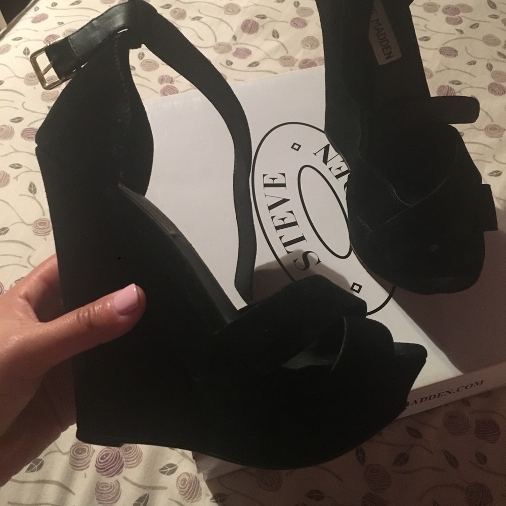 Steve Madden wedges